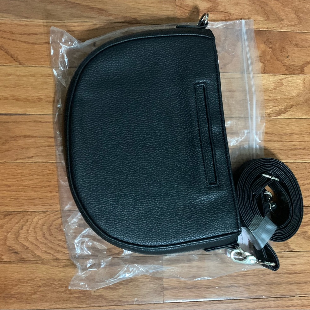 Half Moon Crossbody - Picture 2 of 3